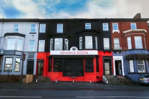 Property to rent, Cheetham Hill Road, Manchester, M8 8LQ