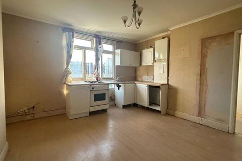 2 bedroom flat for sale, 36B Waddon Road, Croydon, Surrey, CR0 4LF