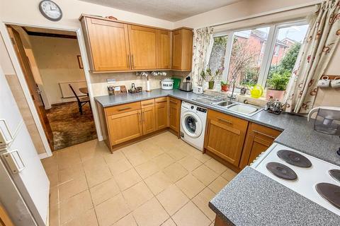 4 bedroom detached house for sale, Buckingham Close, Oswestry