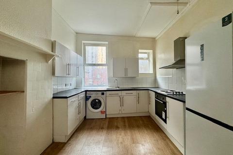 3 bedroom flat to rent, Station Road, Harrow HA1