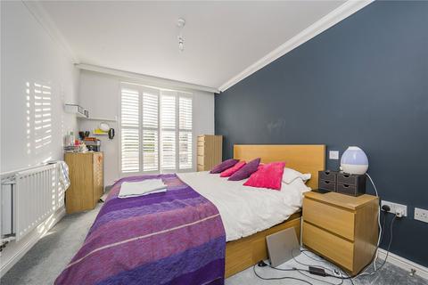 2 bedroom apartment for sale, Twickenham Road, Old Isleworth