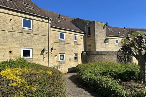 2 bedroom flat for sale, Field View, Chippenham