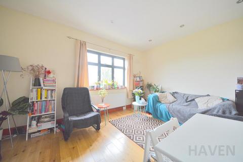 1 bedroom flat to rent, Mays Lane, Barnet