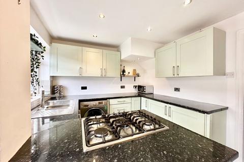 19 Dunnock Close, Stockport, SK2 5XD