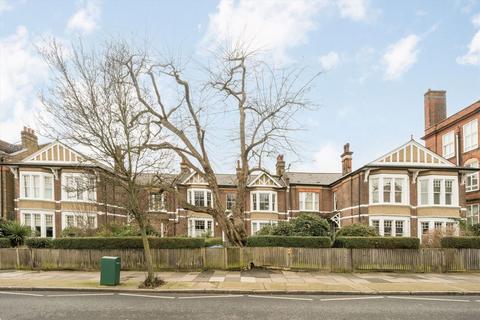 3 bedroom flat for sale, Salusbury Road, London NW6