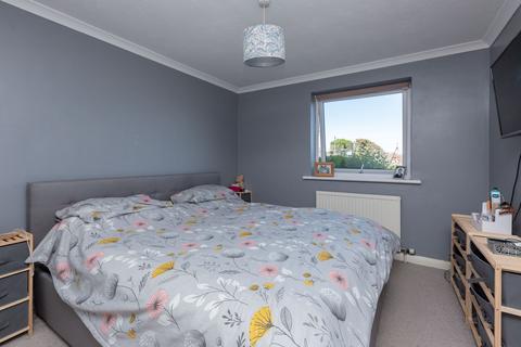 2 bedroom ground floor flat for sale, Shakespeare Road, Birchington, CT7