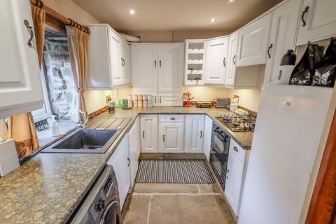 3 bedroom cottage for sale, Tripping Green, Halifax HX2