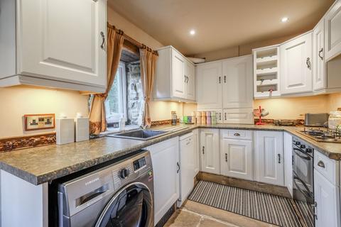 3 bedroom cottage for sale, Tripping Green, Halifax HX2