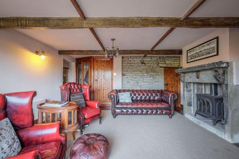 3 bedroom cottage for sale, Tripping Green, Halifax HX2