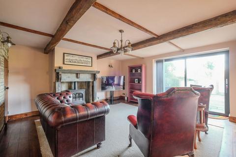 3 bedroom cottage for sale, Tripping Green, Halifax HX2