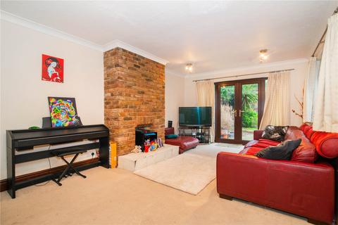 14 Latimer Road, Teddington, TW11 8QA