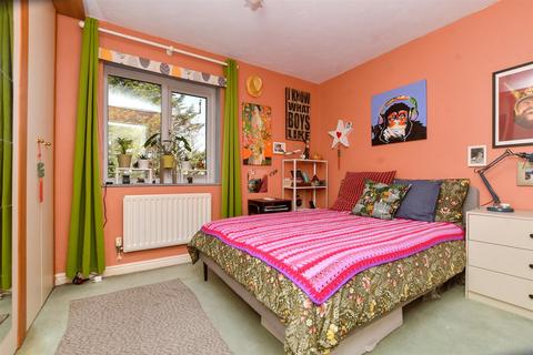 15 Rosemary Close, Croydon, CR0 3GS