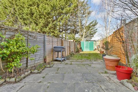 15 Rosemary Close, Croydon, CR0 3GS