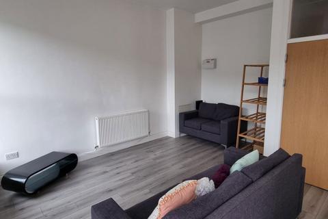 2 bedroom flat to rent, Walter Road, Swansea, SA1 5NN