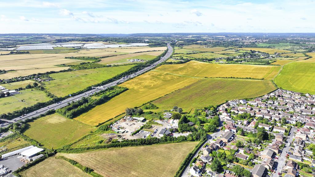Barn End Farm, Dartford, DA2 7 QA (5&amp;6) NB 16
