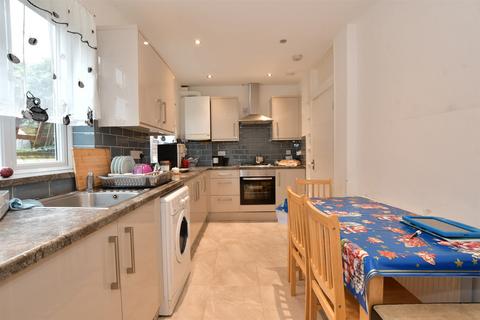 3 bedroom terraced house for sale, Sewardstone Gardens, Chingford