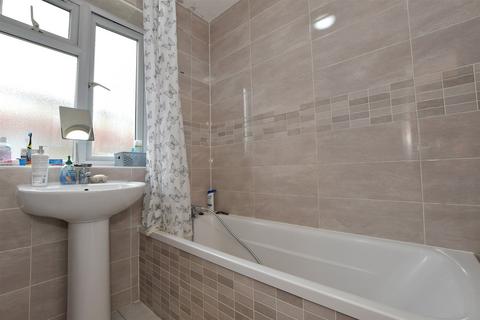 3 bedroom terraced house for sale, Sewardstone Gardens, Chingford