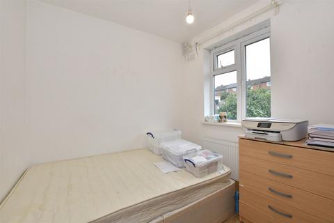 108 Sewardstone Gardens, London, E4 7QE