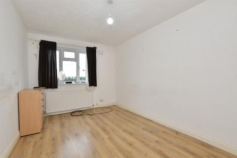 3 bedroom terraced house for sale, Sewardstone Gardens, Chingford