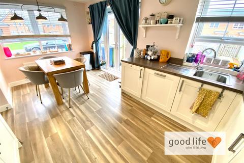 10 Ambrunes Close, Ryhope, Sunderland, SR2 0FL