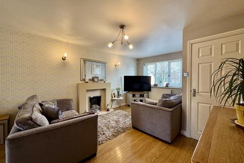 3 bedroom terraced house for sale, South Royd, Almondbury, Huddersfield, HD5 8SU