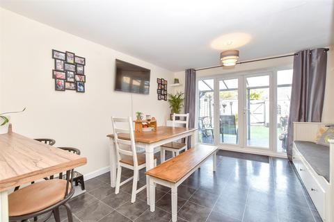 3 bedroom townhouse for sale, Broom Field Way, Bognor Regis, West Sussex