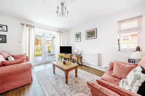 25 Laurel Close, North Warnborough, Hook, RG29 1BH