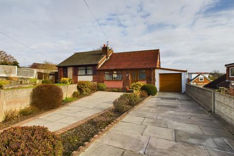 2 bedroom bungalow for sale, Greenfields Close, Hindley, Wigan, WN2 4EL