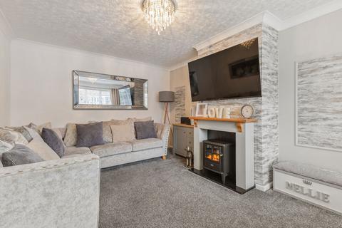 3 bedroom end of terrace house for sale, Simpsons Lane, Knottingley WF11