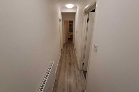2 bedroom apartment to rent, South Parade, Mollison Way, HA8