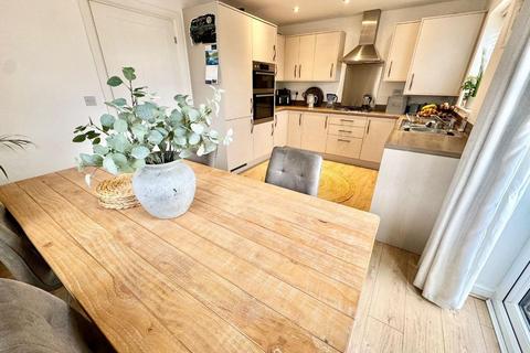 1 Dibdale Gardens, Nunthorpe, Middlesbrough, TS7 0GT