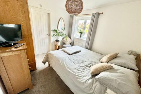 1 Dibdale Gardens, Nunthorpe, Middlesbrough, TS7 0GT