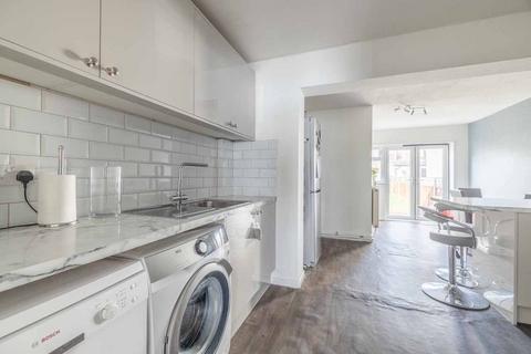 26 Tweed Road, Slough, SL3 8XA