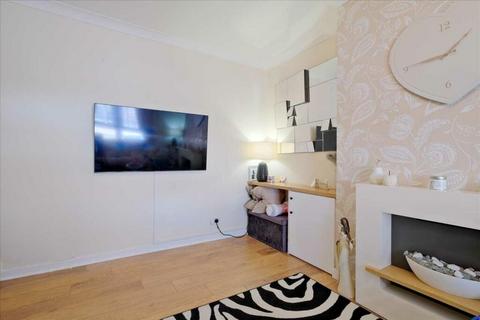 2 bedroom flat to rent, Hill Street, Hamilton, ML3