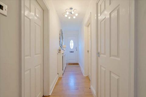 2 bedroom flat to rent, Hill Street, Hamilton, ML3