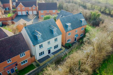 6 bedroom detached house for sale, Southwold Close, Swindon SN25