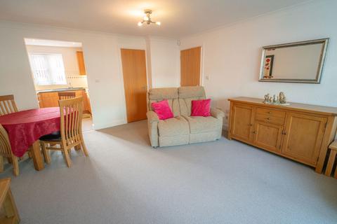 2 bedroom apartment for sale, Old Hall Gardens, Solihull B90