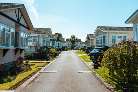 2 bedroom park home for sale, Birchington, Kent, CT7