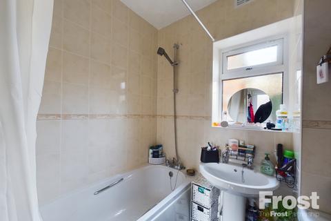 1 bedroom maisonette for sale, Cambria Gardens, Stanwell, Middlesex, TW19