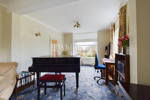 undefined, Hall Road, Winfarthing