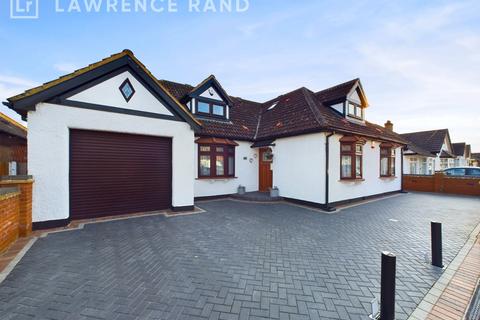 5 bedroom bungalow for sale, Linden Avenue, Ruislip, Middlesex, HA4