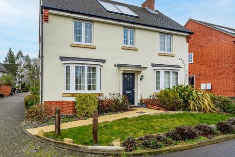 4 bedroom detached house for sale, Taylors Lane, Norwich