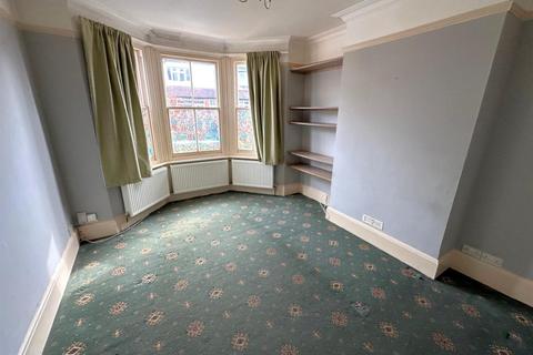 3 bedroom terraced house for sale, Upper St. Michaels Road, Aldershot