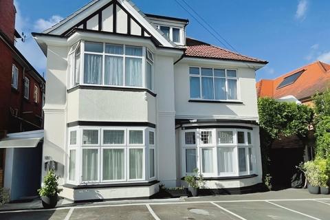undefined, Rosemount Road, ALUM CHINE, BH4