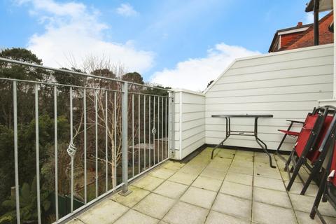 undefined, Rosemount Road, ALUM CHINE, BH4