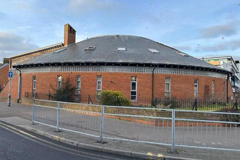 1 bedroom flat to rent, St. Helena Court, Jackson Road, Clacton-On-Sea CO15