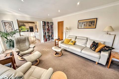 5 Langley Garden, Fordingbridge, SP6 1QL