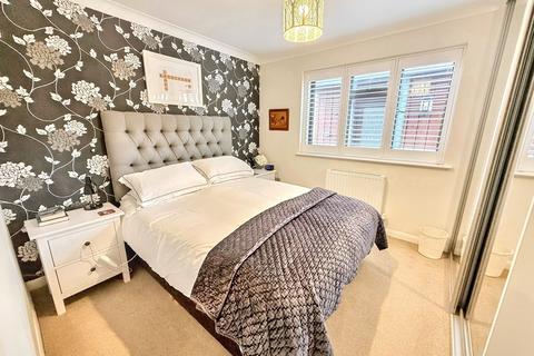 5 Langley Garden, Fordingbridge, SP6 1QL