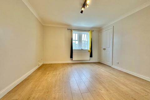 2 bedroom maisonette to rent, Barnet EN5