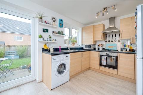 2 bedroom end of terrace house for sale, Ingleborough Drive, Harrogate, North Yorkshire, HG3